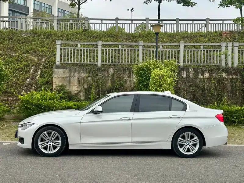 2017 BMW 3 Series 320Li Fashion Edition — миниатюра 3