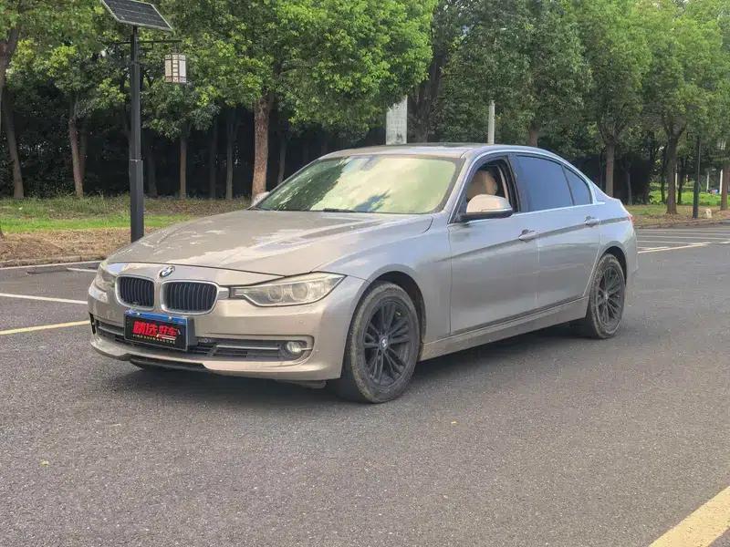 BMW 3 Series 2013 320Li Fashion Edition — миниатюра 1