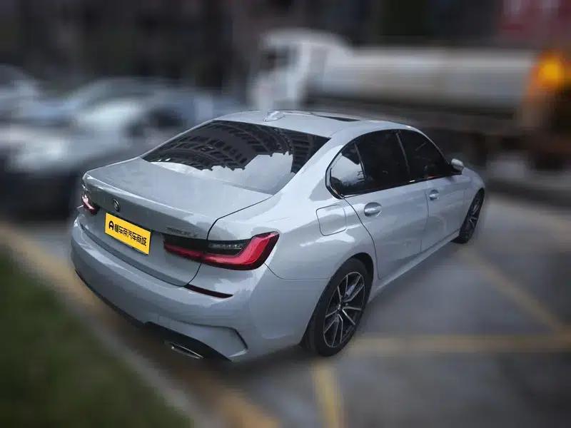 2022 BMW 3 Series 320Li M Sport Package — миниатюра 4