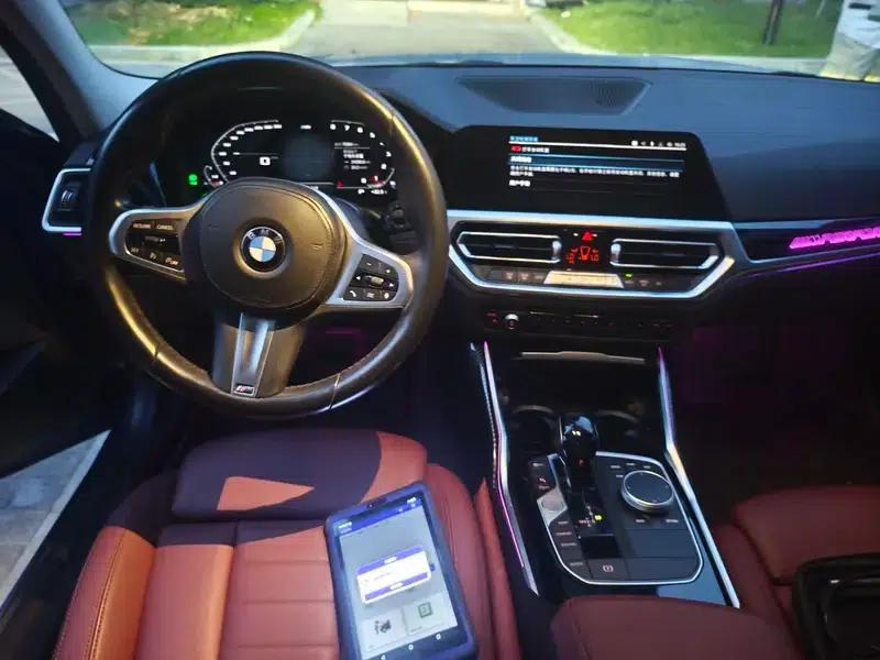 2022 BMW 3 Series 320Li M Sport Package — миниатюра 10