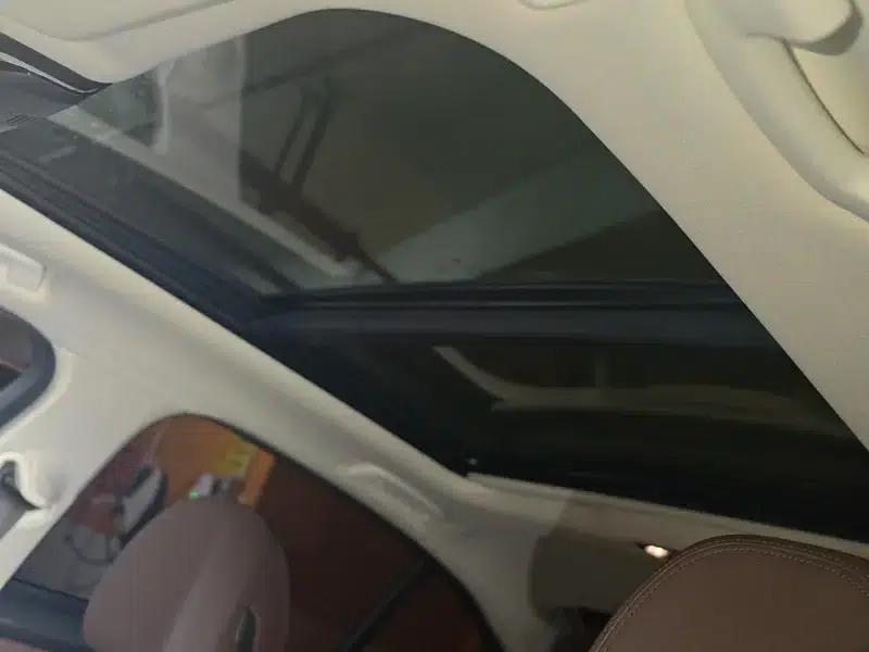 2020 BMW 3 Series 325Li M Sport Package — миниатюра 18