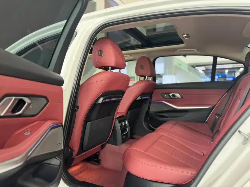 2021 BMW 3 Series 325Li M Sport Shadow Edition — миниатюра 17