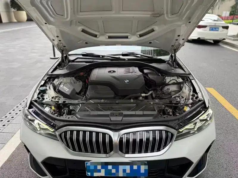 2023 BMW 3 Series 320Li M Sport Package — миниатюра 5