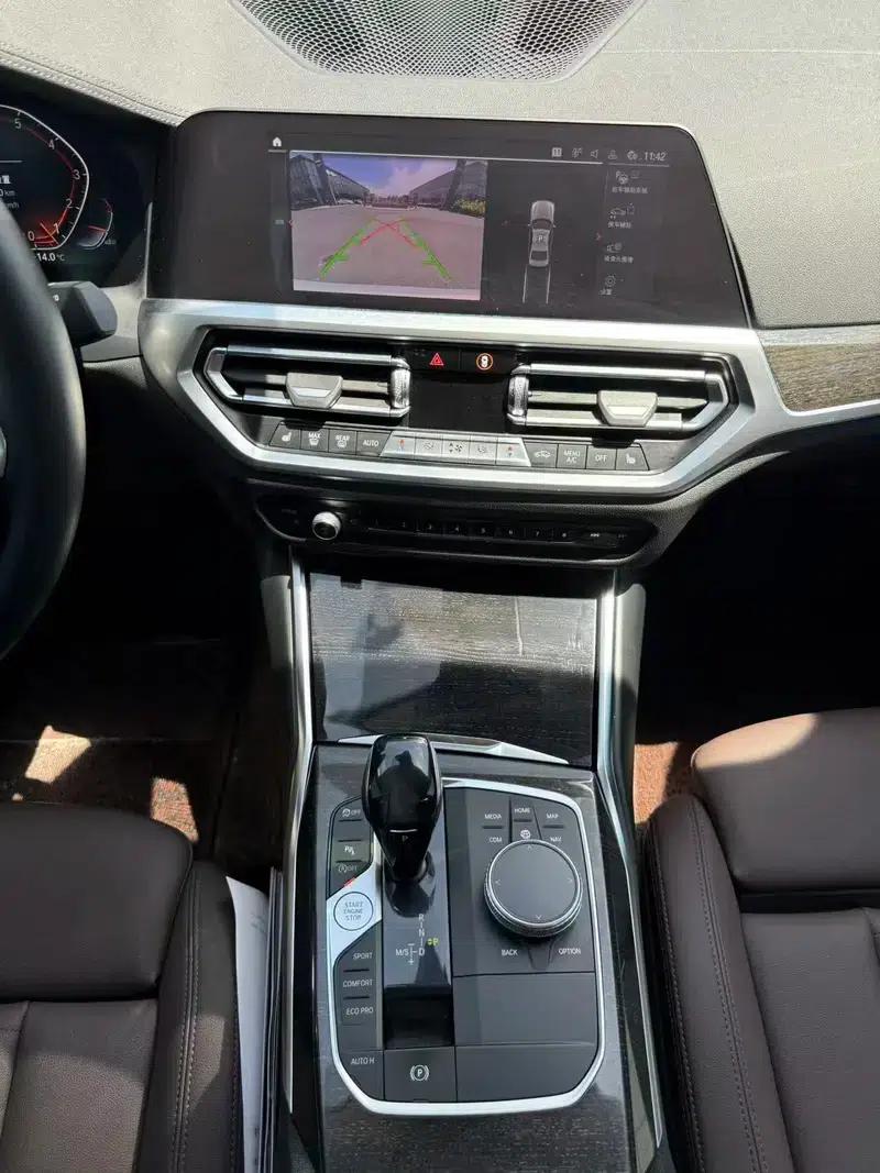 2021 BMW 3 Series 325i M Sport Package — миниатюра 11