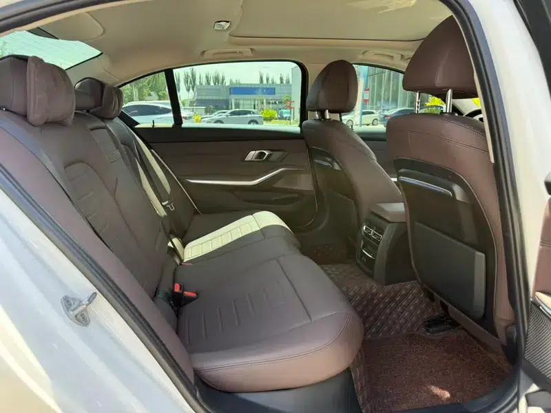 2021 BMW 3 Series 325i M Sport Package — миниатюра 14