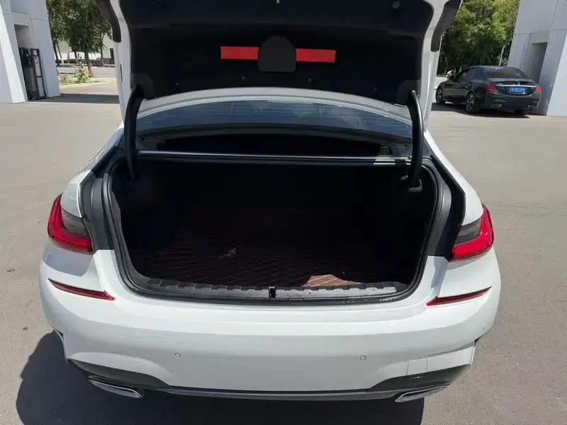 2021 BMW 3 Series 325i M Sport Package — миниатюра 15