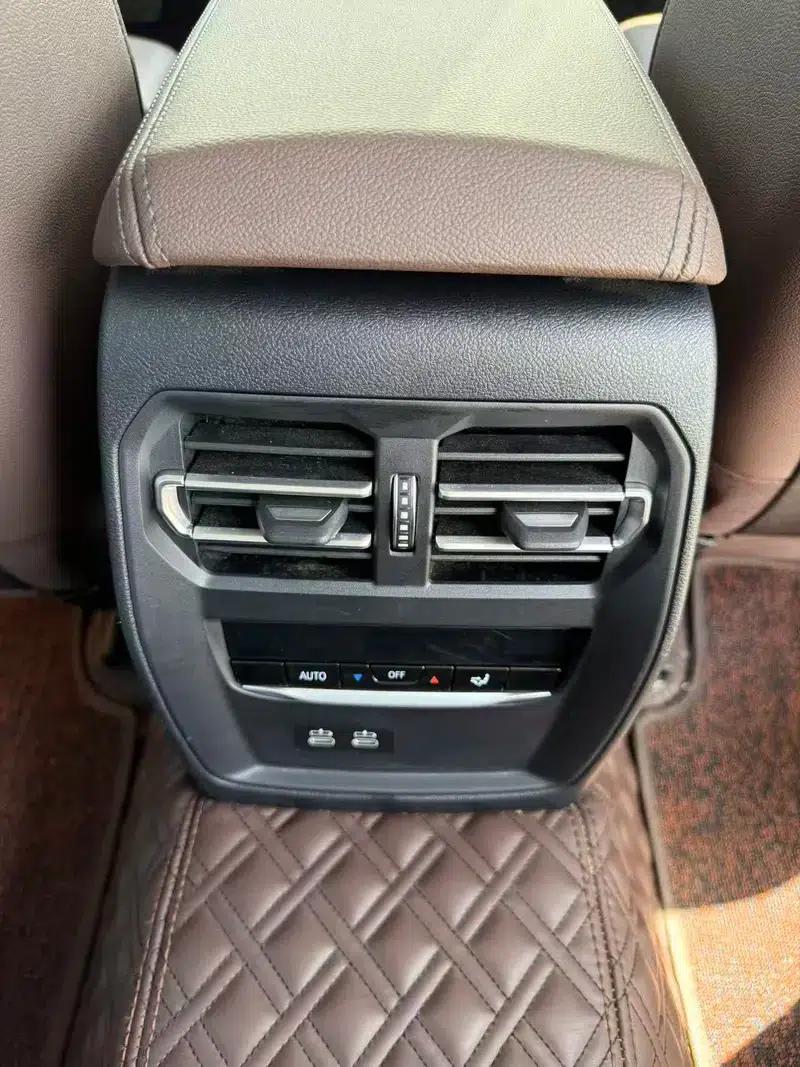 2021 BMW 3 Series 325i M Sport Package — миниатюра 9