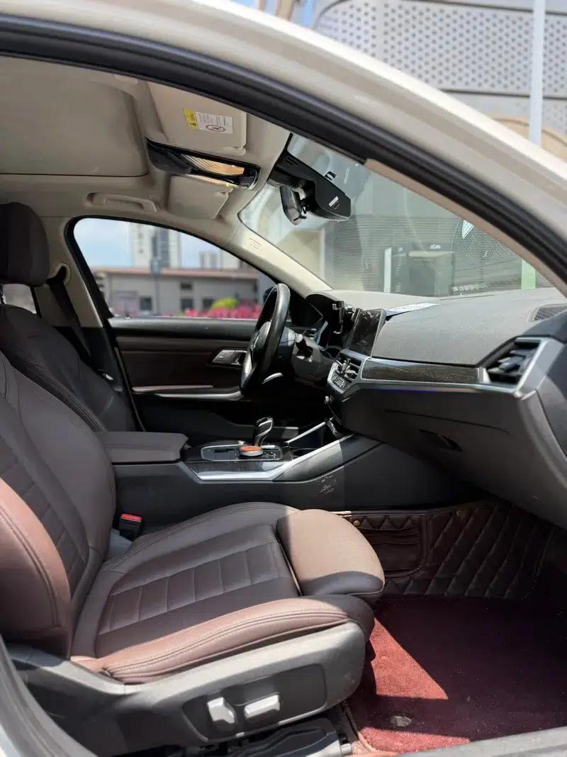 2020 BMW 3 Series 325Li M Sport Package — миниатюра 12