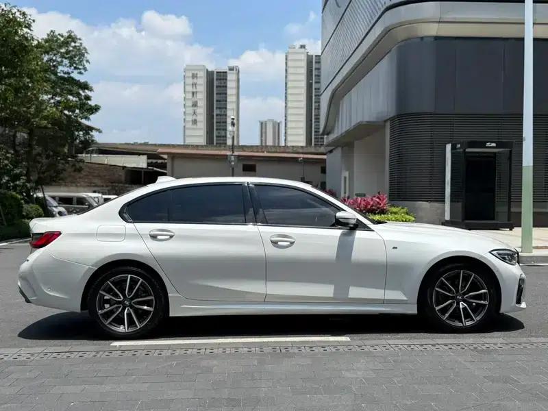 2020 BMW 3 Series 325Li M Sport Package — миниатюра 5