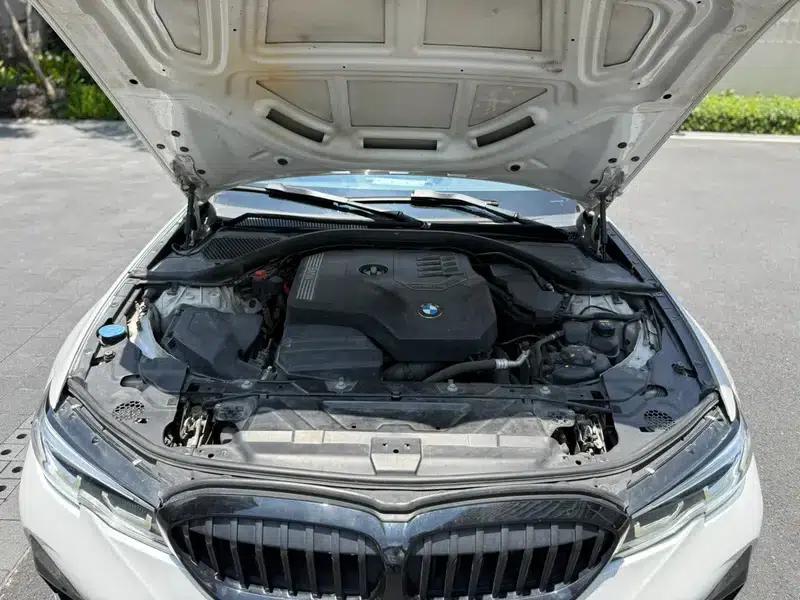 2020 BMW 3 Series 325Li M Sport Package — миниатюра 6