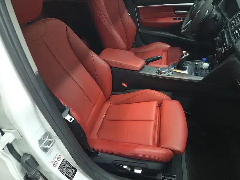 2018 BMW 3 Series 330Li M Sport Shadow Edition — миниатюра 8