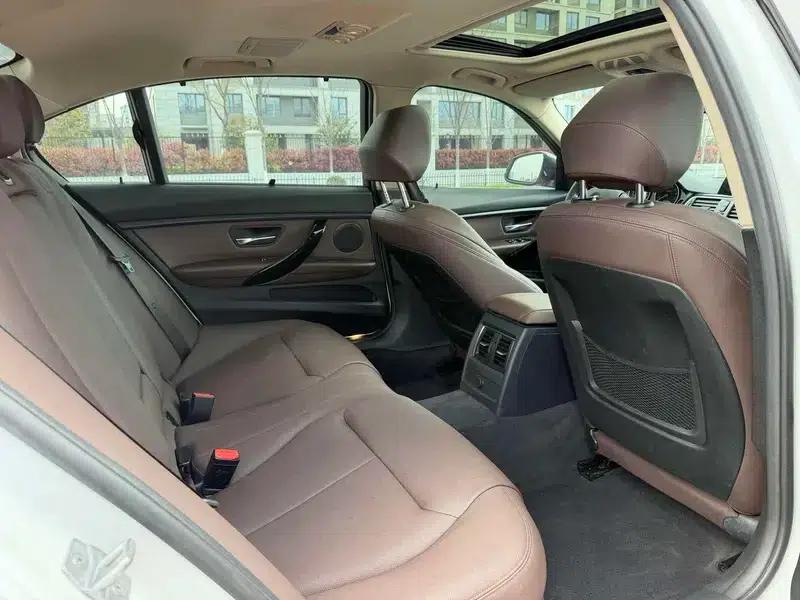 BMW 3 Series 2018 320Li Fashion Edition — миниатюра 14