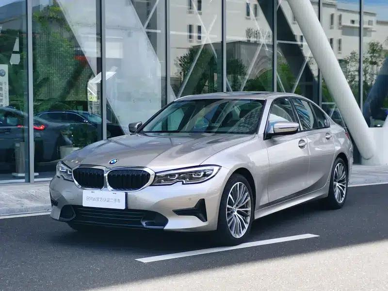 2022 BMW 3 Series 320i Sport Package — миниатюра 1