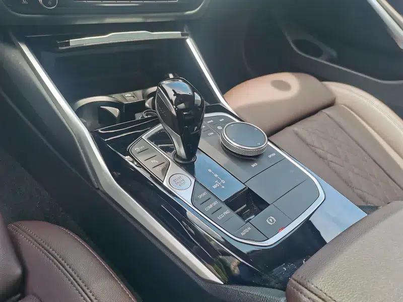 2022 BMW 3 Series 320i Sport Package — миниатюра 17
