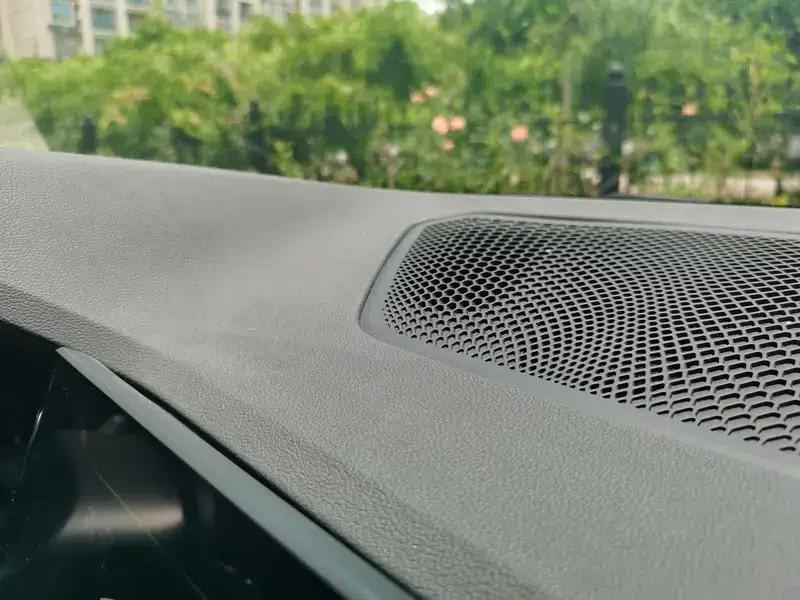 2022 BMW 3 Series 320i Sport Package — миниатюра 6