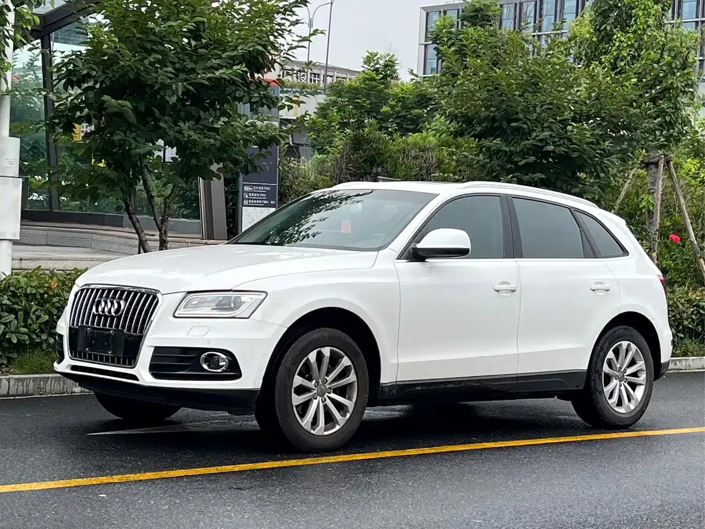 Audi Q5 2013 40 TFSI Technology Edition — миниатюра 1