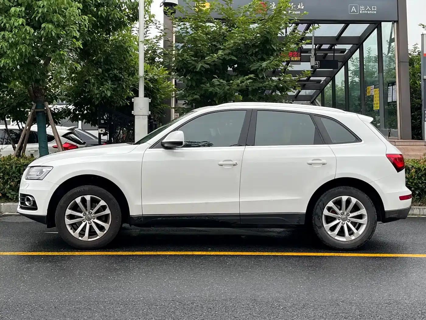 Audi Q5 2013 40 TFSI Technology Edition — миниатюра 3