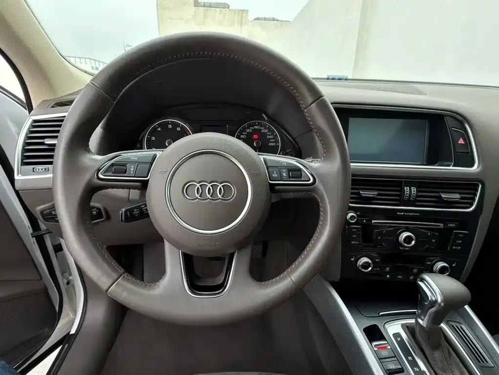 Audi Q5 2015 40 TFSI Technology Edition — миниатюра 4