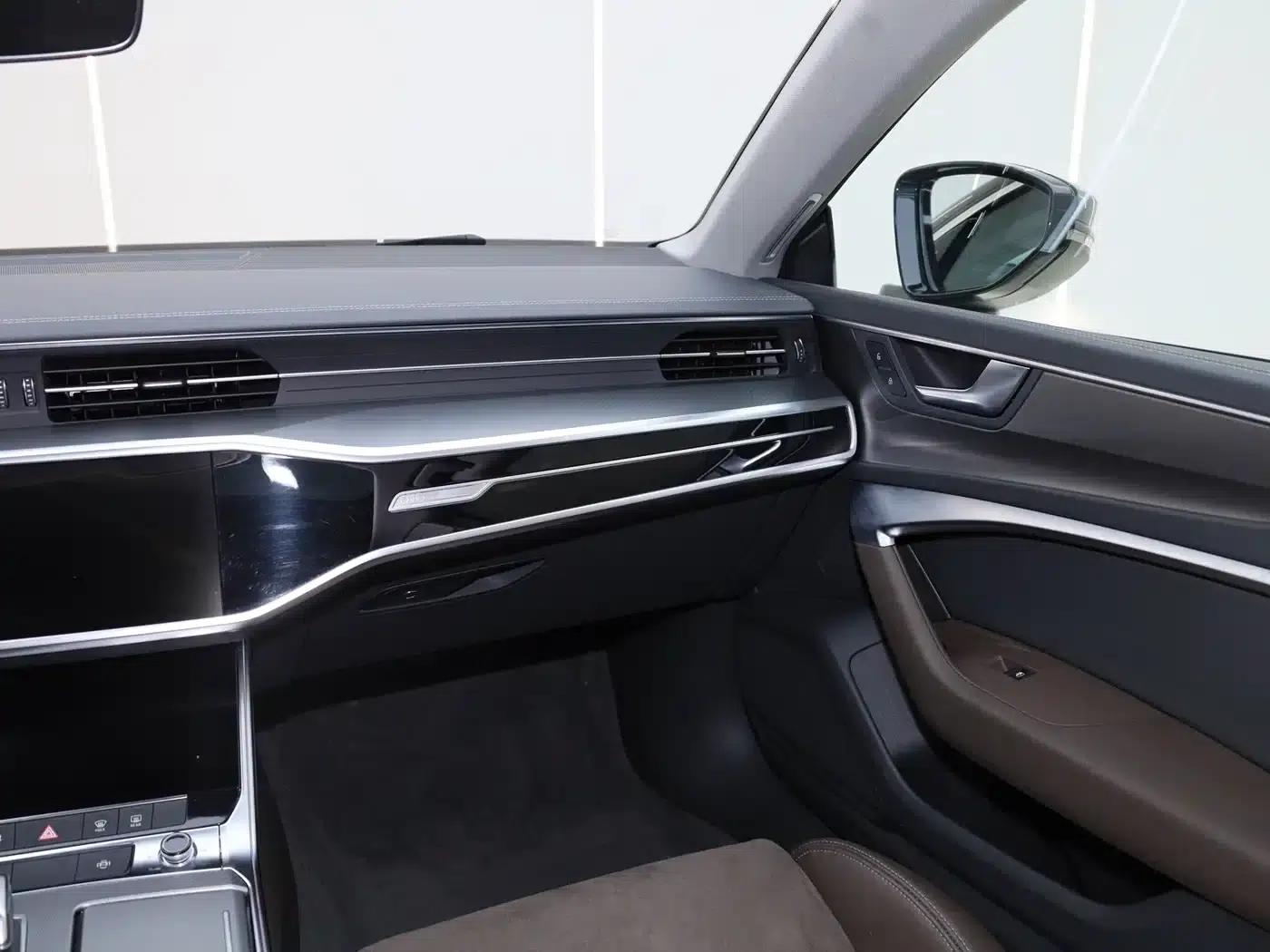 Audi A7L 2024 45TFSI S-line Dream Edition Crystal Package — миниатюра 20