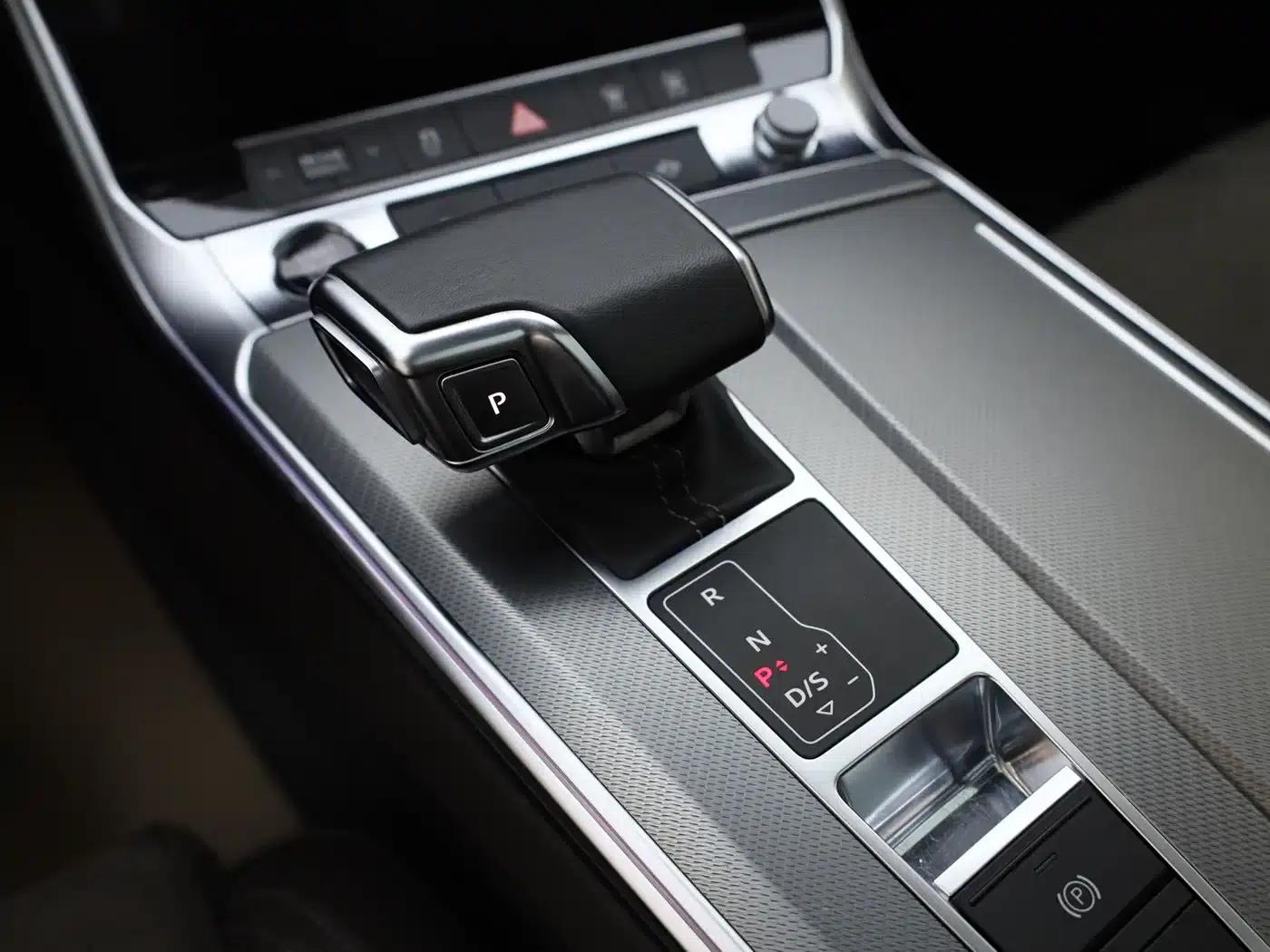 Audi A7L 2024 45TFSI S-line Dream Edition Crystal Package — миниатюра 26