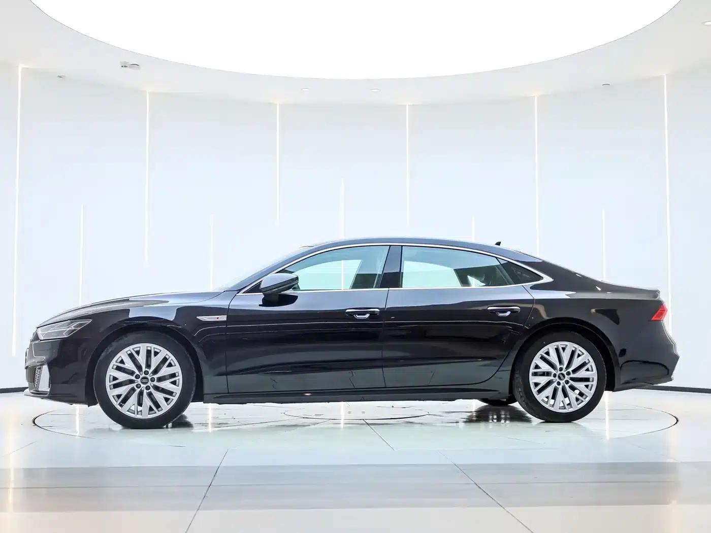 Audi A7L 2024 45TFSI S-line Dream Edition Crystal Package — миниатюра 6