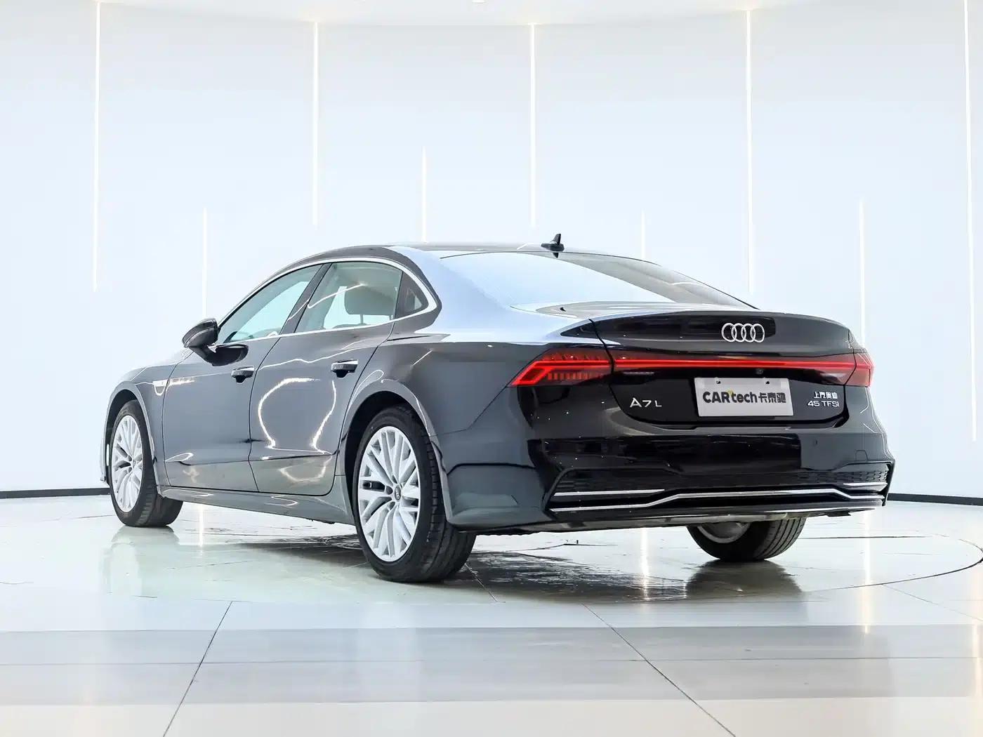 Audi A7L 2024 45TFSI S-line Dream Edition Crystal Package — миниатюра 9