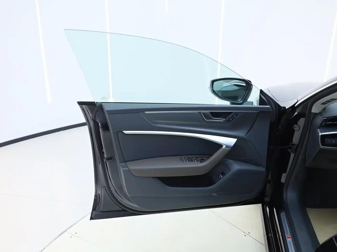 Audi A7L 2024 45TFSI S-line Dream Edition Crystal Package — миниатюра 10