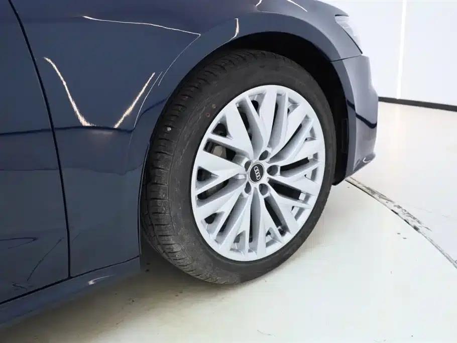 Audi A7L 2024 45TFSI S-line Dream Edition Crystal Package — миниатюра 11