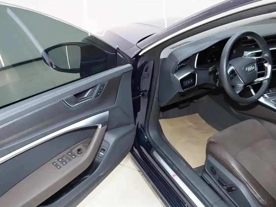 Audi A7L 2024 45TFSI S-line Dream Edition Crystal Package — миниатюра 30