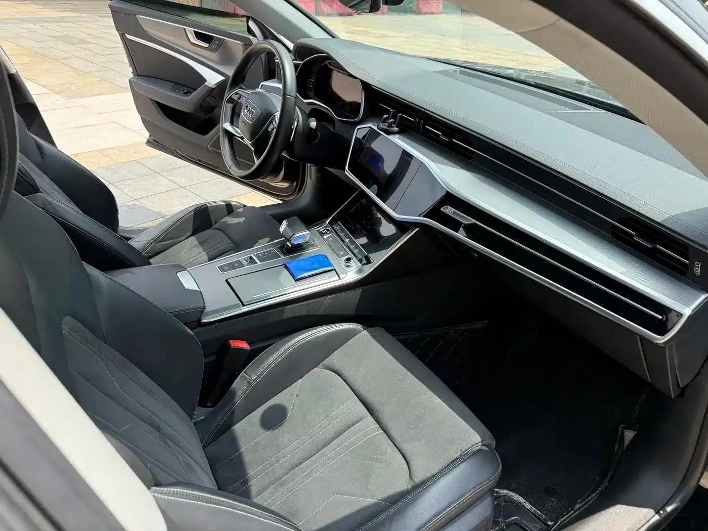 Audi A7L 2024 45TFSI S-line Dream Edition Crystal Package — миниатюра 7
