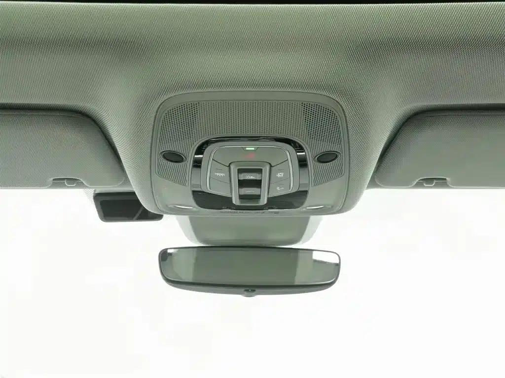 Audi A7L 2024 45TFSI quattro S-line (High-end) Crystal Package — миниатюра 24