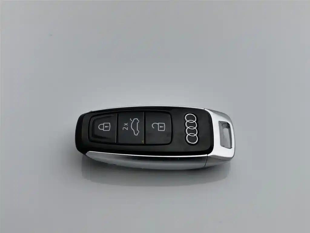 Audi A7L 2024 45TFSI quattro S-line (High-end) Crystal Package — миниатюра 10