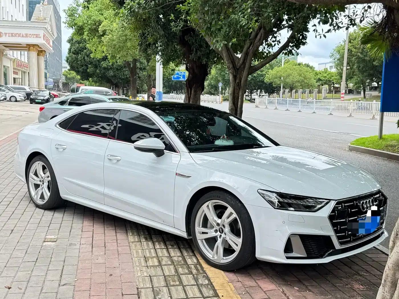 Audi A7L 2022 45 TFSI S-line Dream Future Edition — миниатюра 2