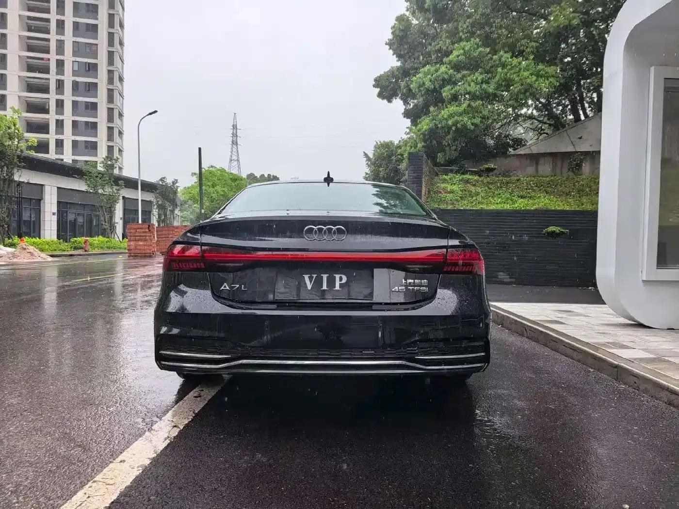Audi A7L 2024 45TFSI S-line Dream Edition Crystal Package — миниатюра 8