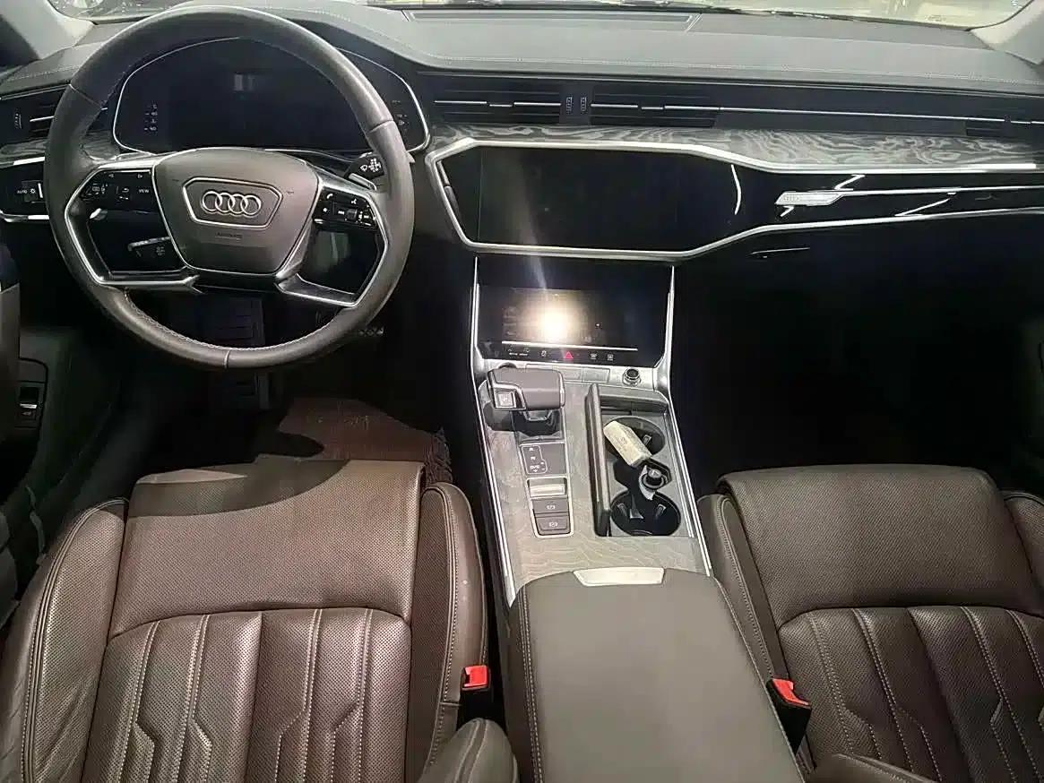 Audi A7L 2022 45 TFSI S-line Dream Future Edition — миниатюра 4