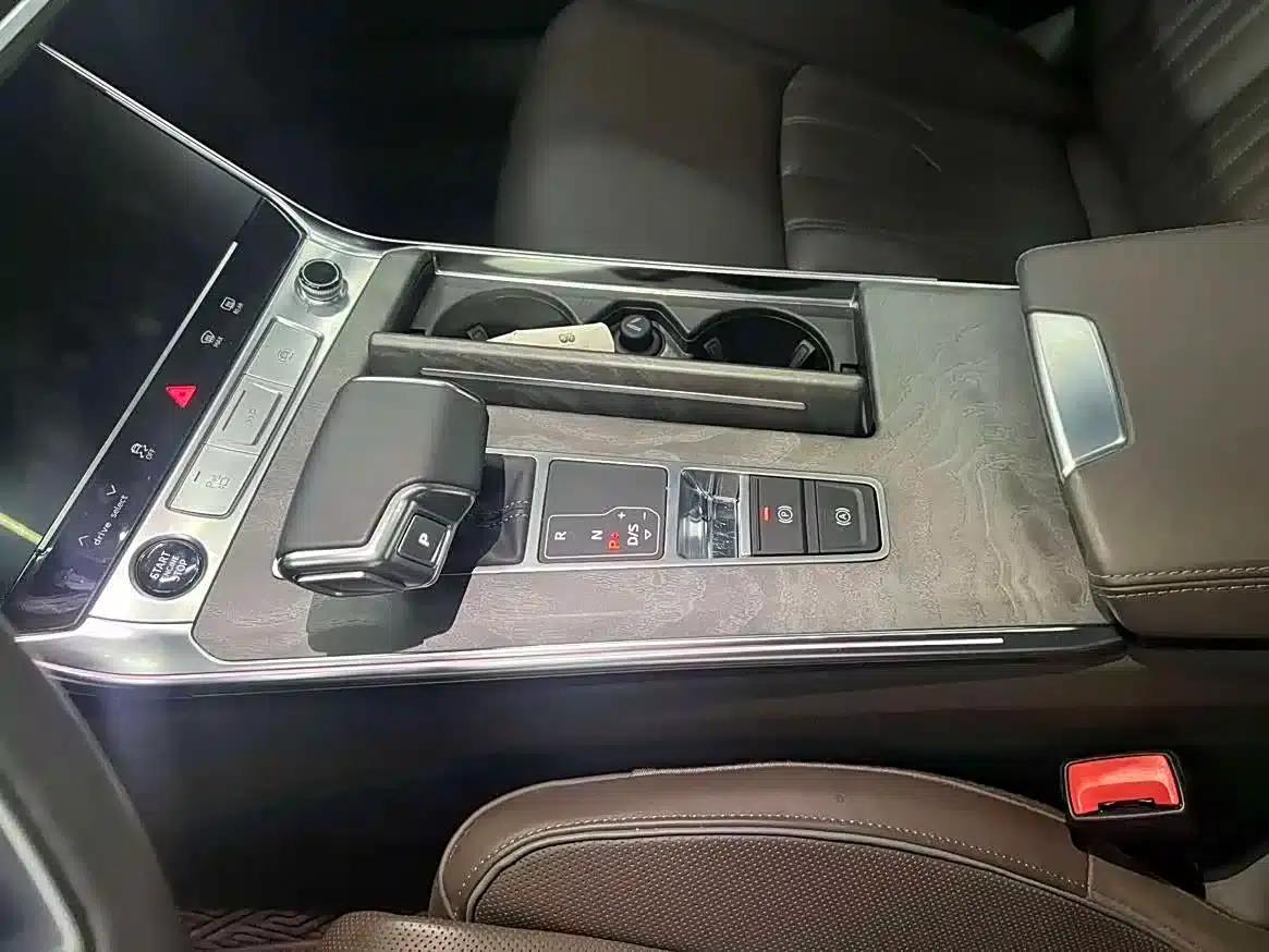 Audi A7L 2022 45 TFSI S-line Dream Future Edition — миниатюра 7