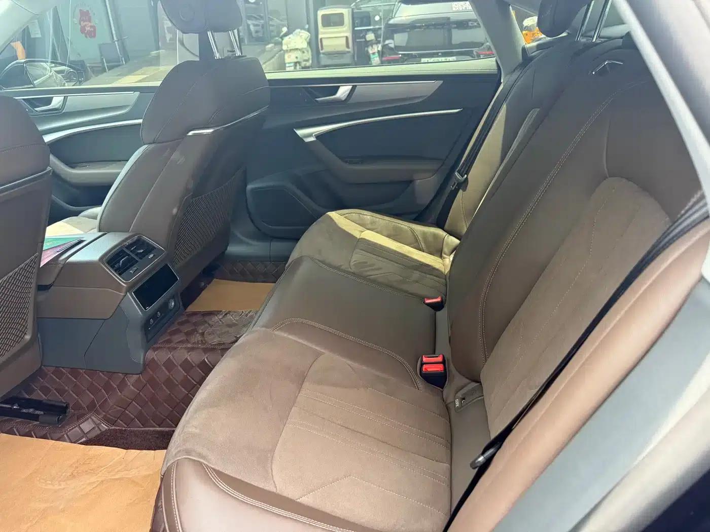 Audi A7L 2024 45TFSI S-line Dream Edition Crystal Package — миниатюра 6