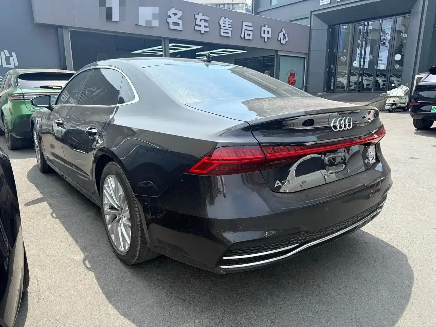 Audi A7L 2024 45TFSI S-line Dream Edition Crystal Package — миниатюра 10