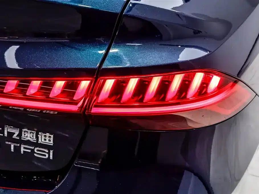 Audi A7L 2024 45TFSI S-line Dream Edition Crystal Package — миниатюра 24