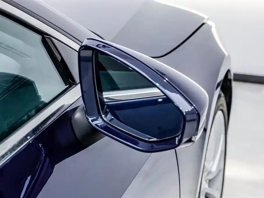 Audi A7L 2024 45TFSI S-line Dream Edition Crystal Package — миниатюра 25
