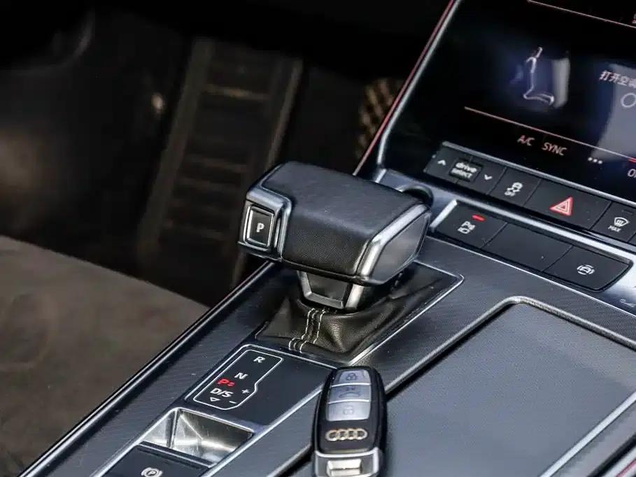 Audi A7L 2024 45TFSI S-line Dream Edition Crystal Package — миниатюра 28