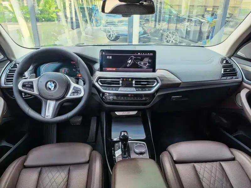 BMW X3 2022 xDrive30i Leading Edition M Sport Package — миниатюра 6