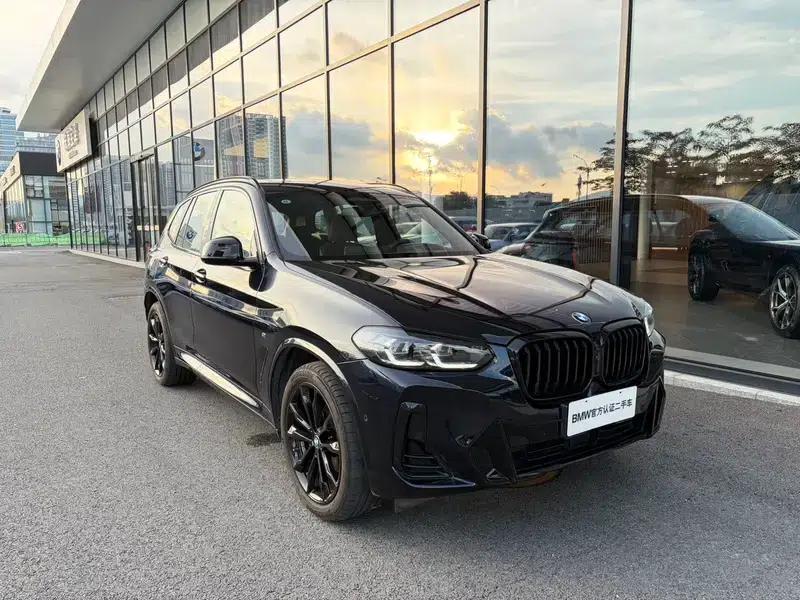 BMW X3 2023 xDrive30i Luxury M Sport Package — миниатюра 3