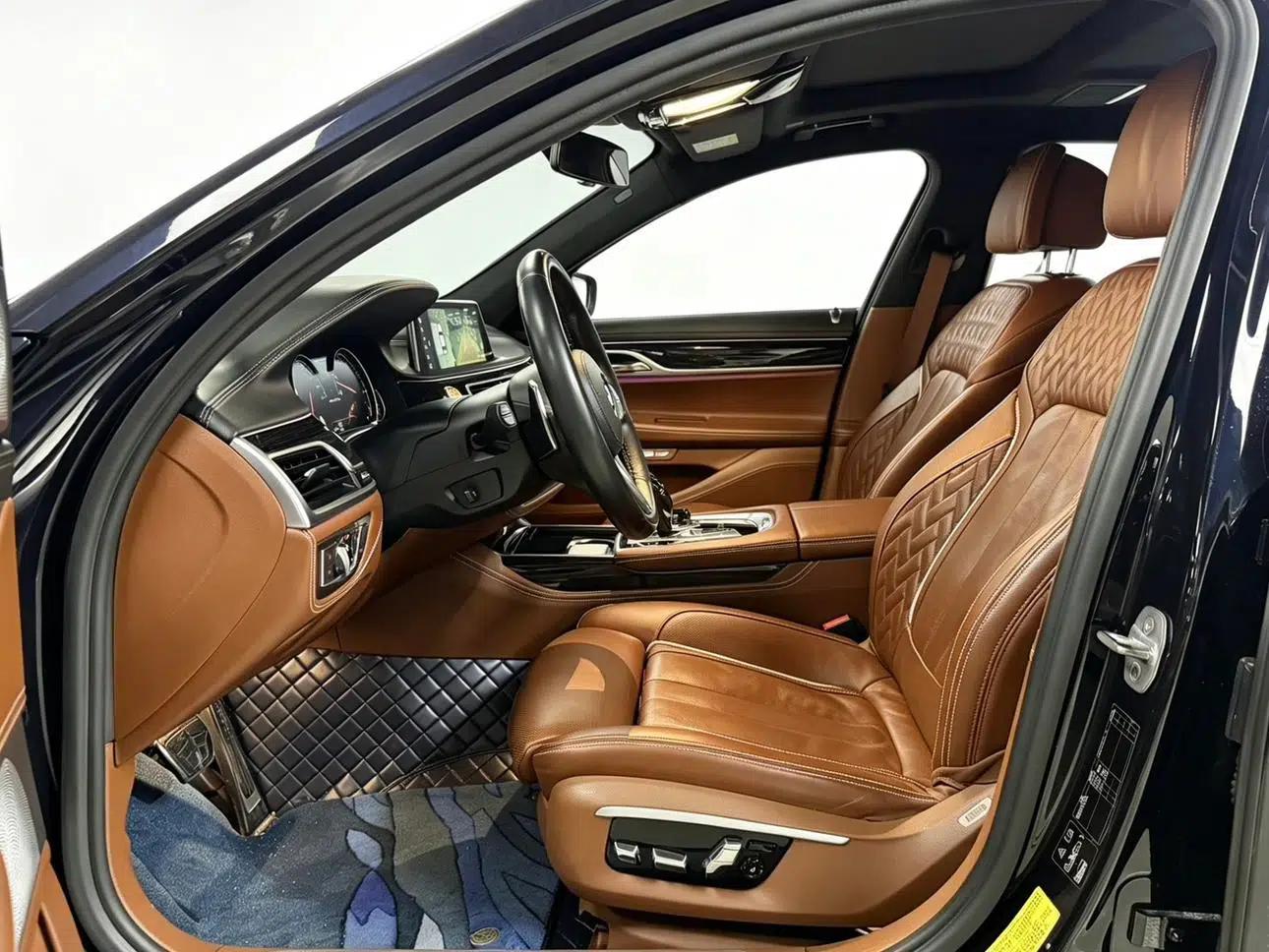 2017 BMW 7 Series M760Li xDrive — миниатюра 4