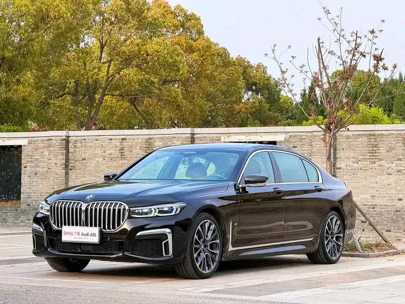 2019 BMW 7 Series Facelift 740Li xDrive Executive Luxury Package — миниатюра 1