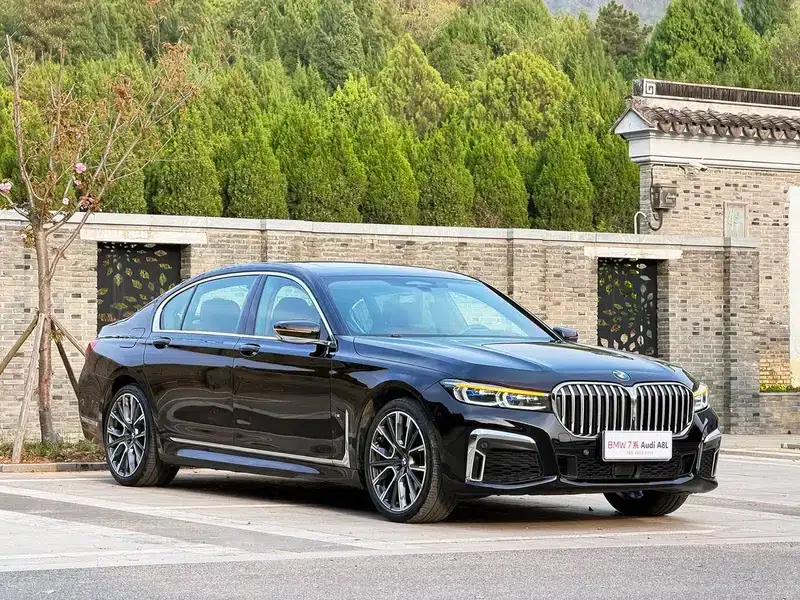 2019 BMW 7 Series Facelift 740Li xDrive Executive Luxury Package — миниатюра 3