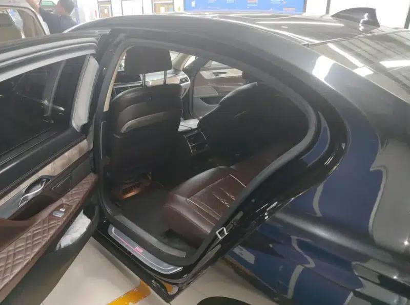 2019 BMW 7 Series Facelift 740Li Leading Luxury Package — миниатюра 8