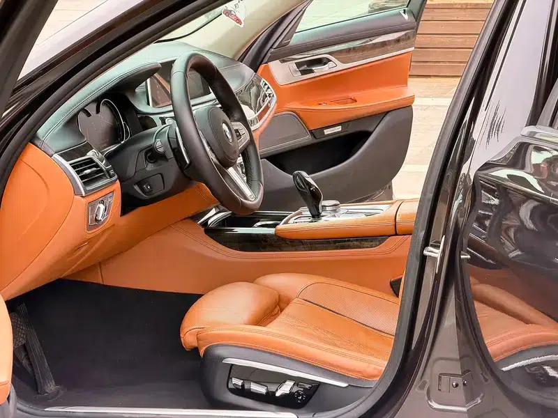 2016 BMW 7 Series 740Li Leading Edition — миниатюра 11