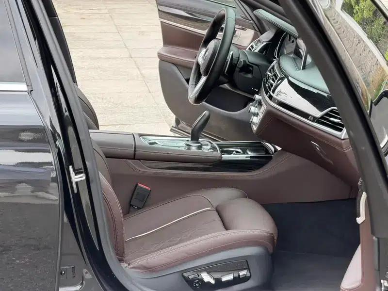 2018 BMW 7 Series 730Li Luxury M Sport Package — миниатюра 7