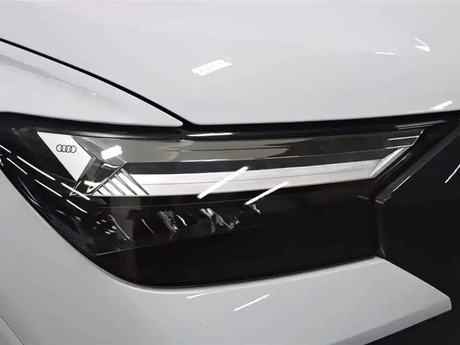 Audi Q4 e-tron 2024 Model 40 e-tron Adventure Edition — миниатюра 14